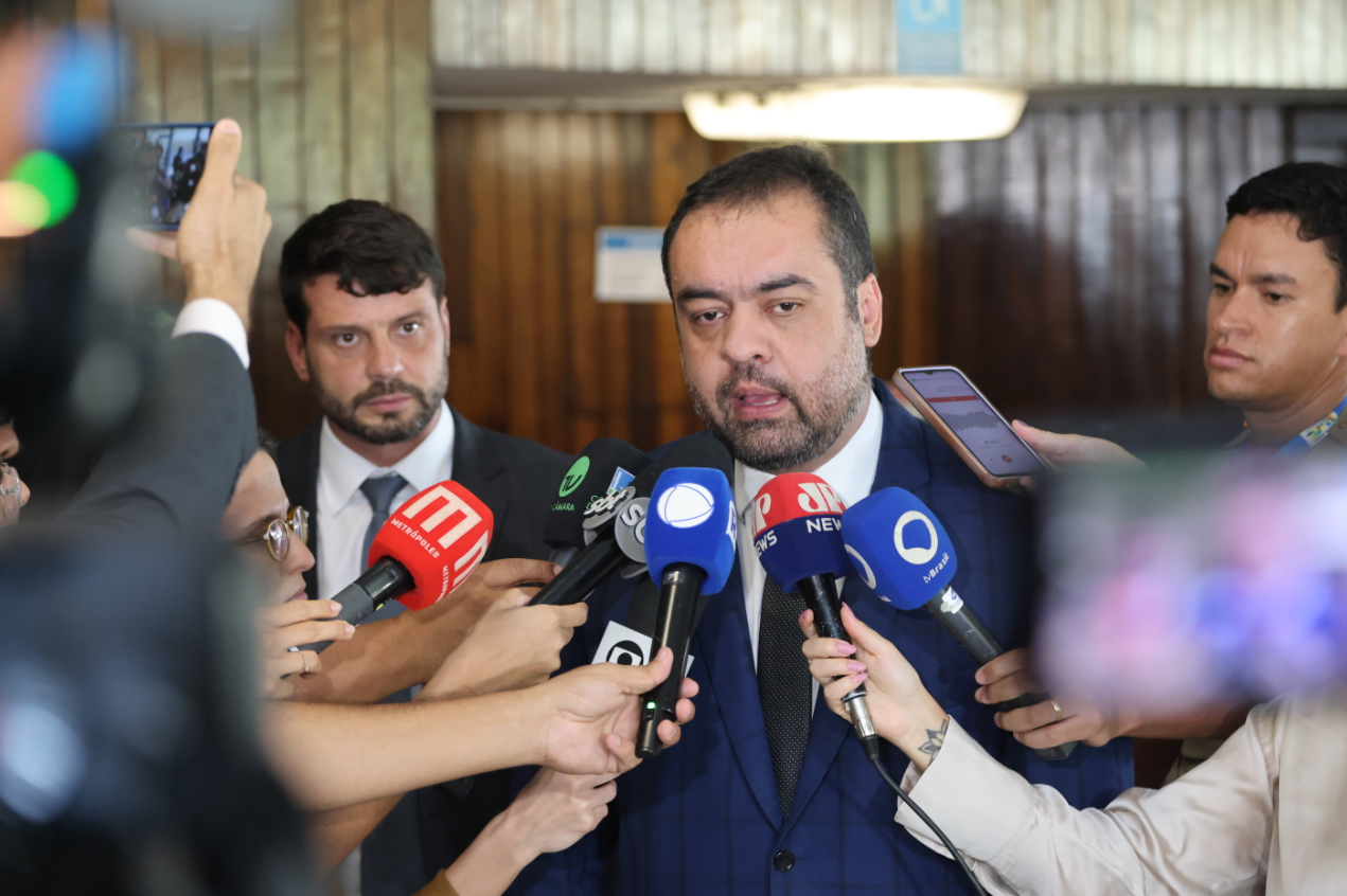 Cláudio Castro celebra aprovação do Marco Legal do Combate ao Crime Organizado após participar das articulações em Brasília