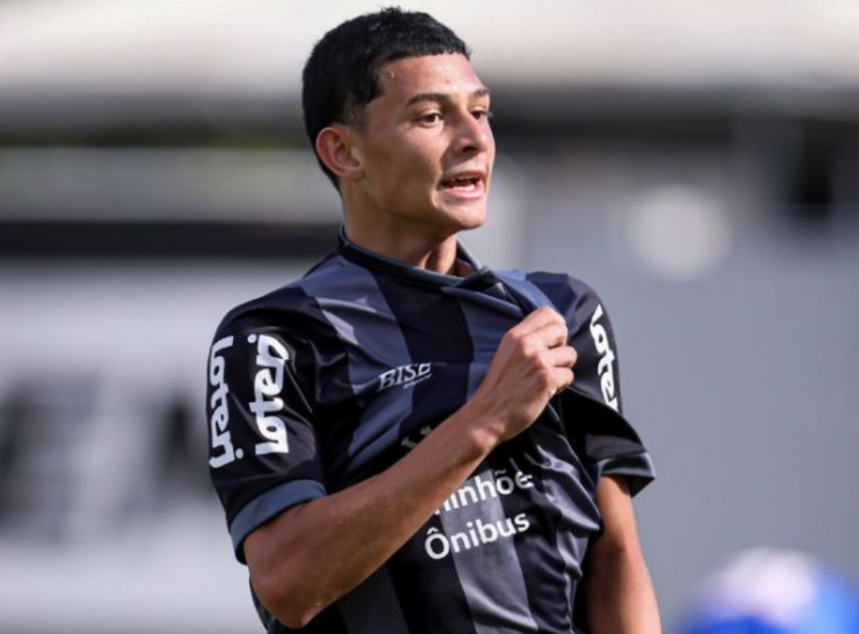 Kayke Diniz, destaque do Sub-17 do Resende, acerta com o Fortaleza e inicia nova etapa da carreira