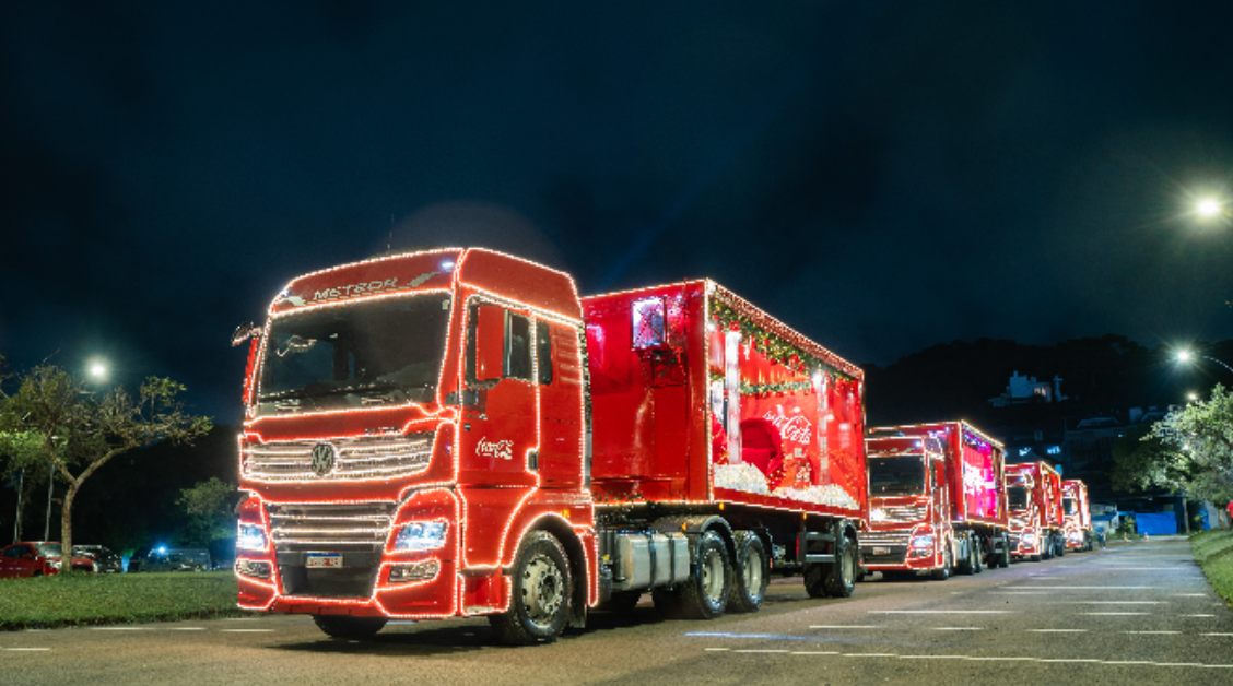 Caravana de Natal da Coca-Cola percorre 15 km em Resende nesta sexta-feira (28)