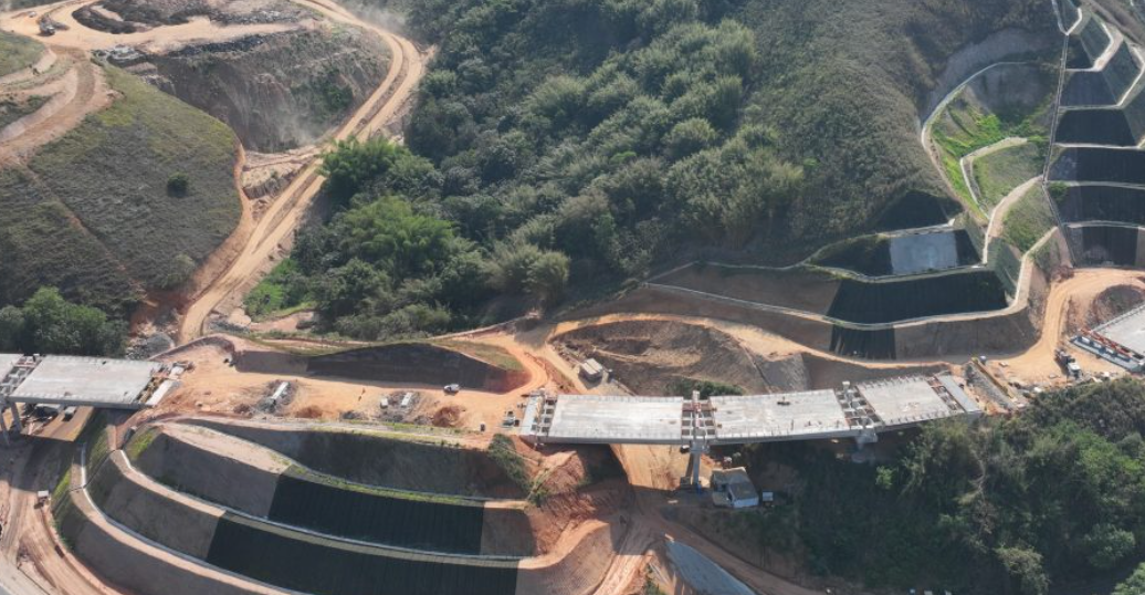 Detonações de rochas são retomadas na Serra das Araras após recesso de fim de ano