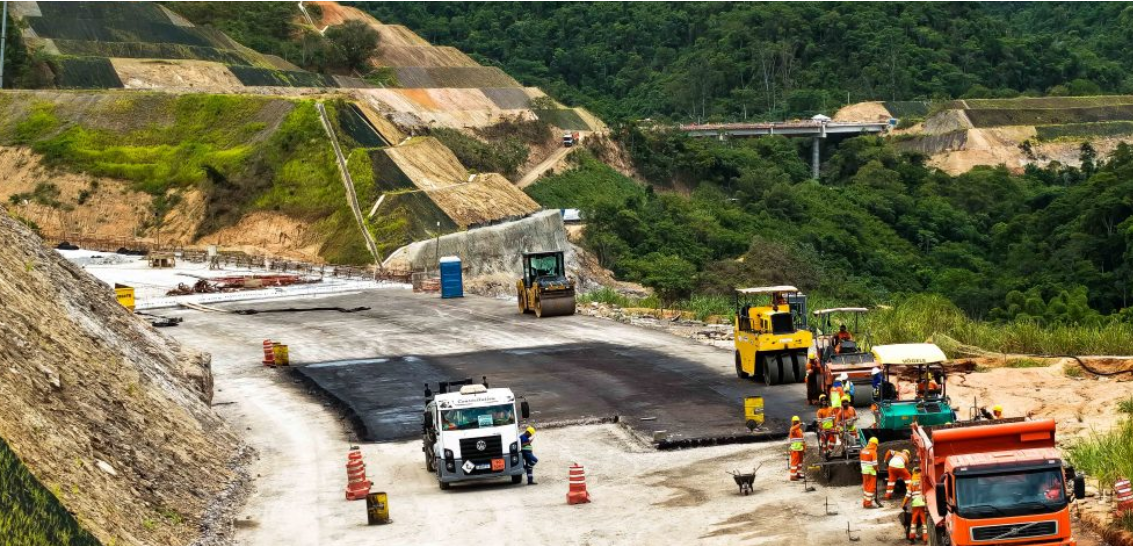 Desmonte de rochas na Serra das Araras é cancelado