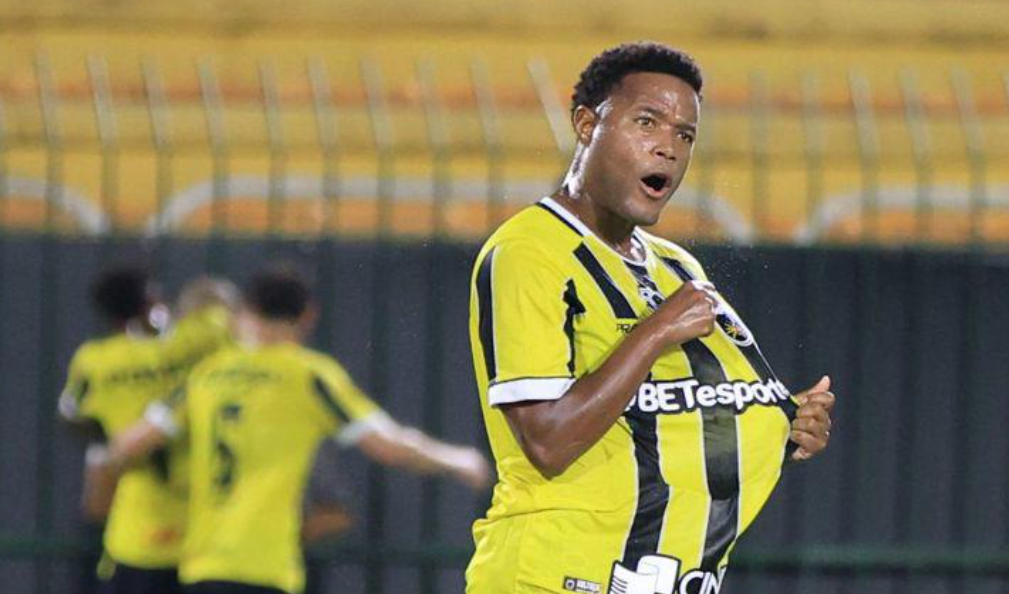 Voltaço vira sobre o Tombense de 3 a 2, mantém invencibilidade e dispara na liderança da Copa Sul-Sudeste