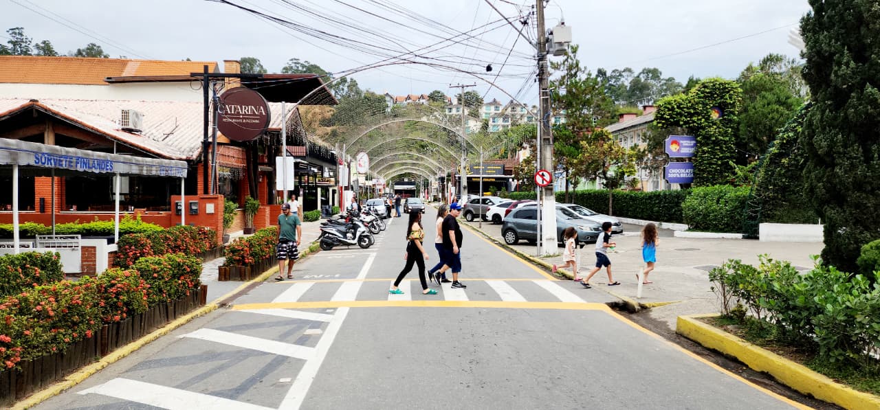 Itatiaia prepara programação especial para o Dia dos Namorados em Penedo e Maringá