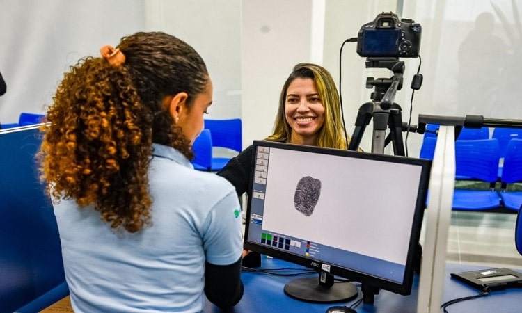 Detran RJ cria sistema de distribuição aleatória das vagas para emissão da Carteira de Identidade Nacional