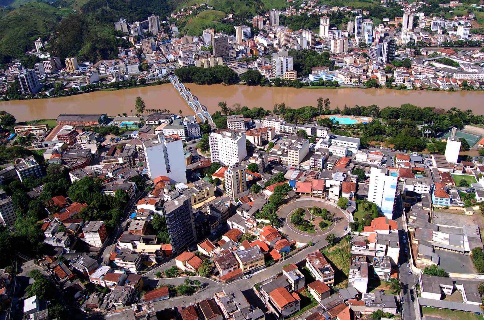 Barra Mansa lidera geração de empregos no Sul Fluminense pelo segundo período em 2026