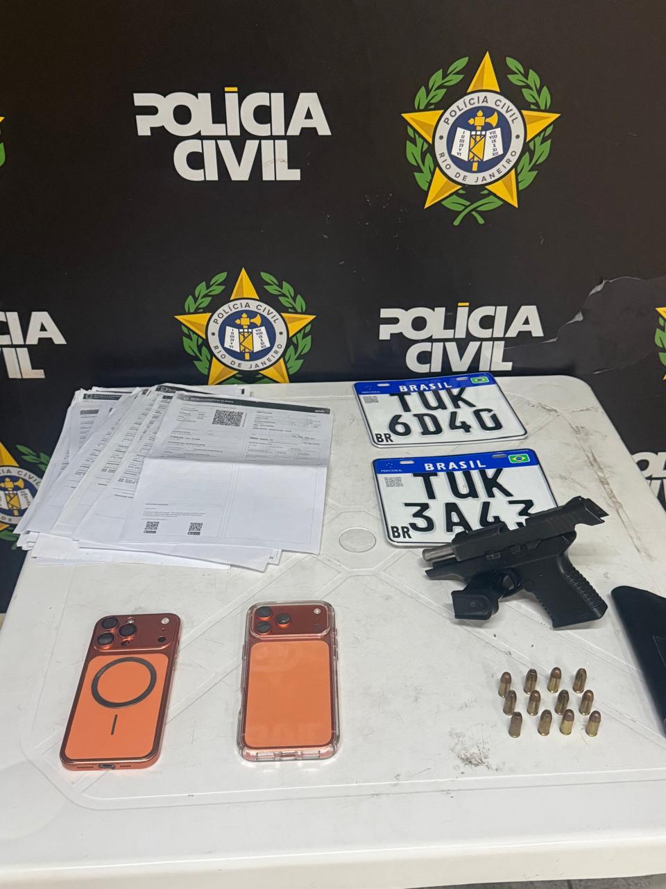 Dupla é presa em Barra Mansa após retirar motocicleta de concessionária com documentos fraudados