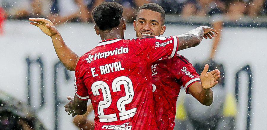 Flamengo vence o Remo e assume a liderança do Campeonato Brasileiro