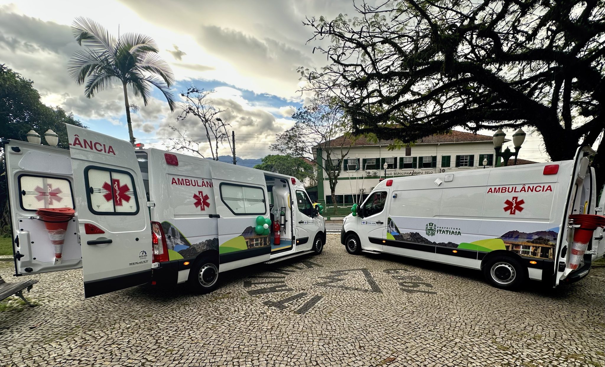 Itatiaia reforça atendimento de urgência com duas novas UTIs móveis