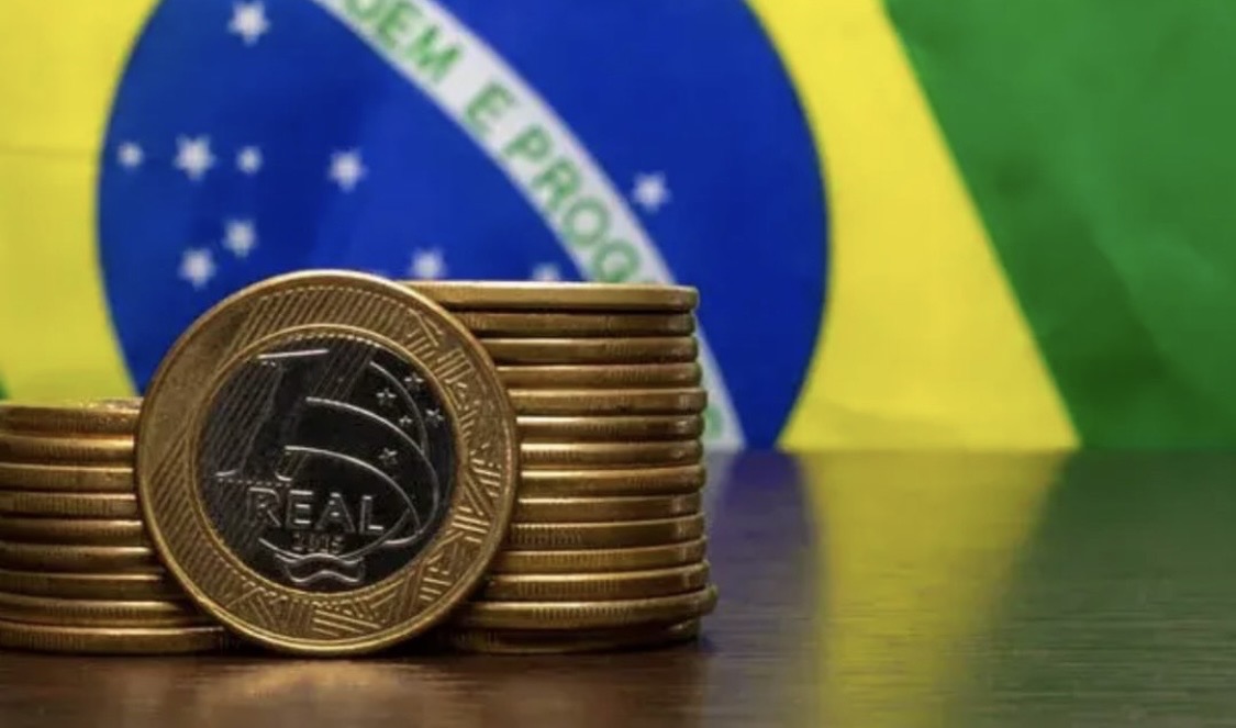 Dívida pública brasileira chega a R$ 9,38 trilhões e aumenta preocupação com juros, gastos e futuro da economia
